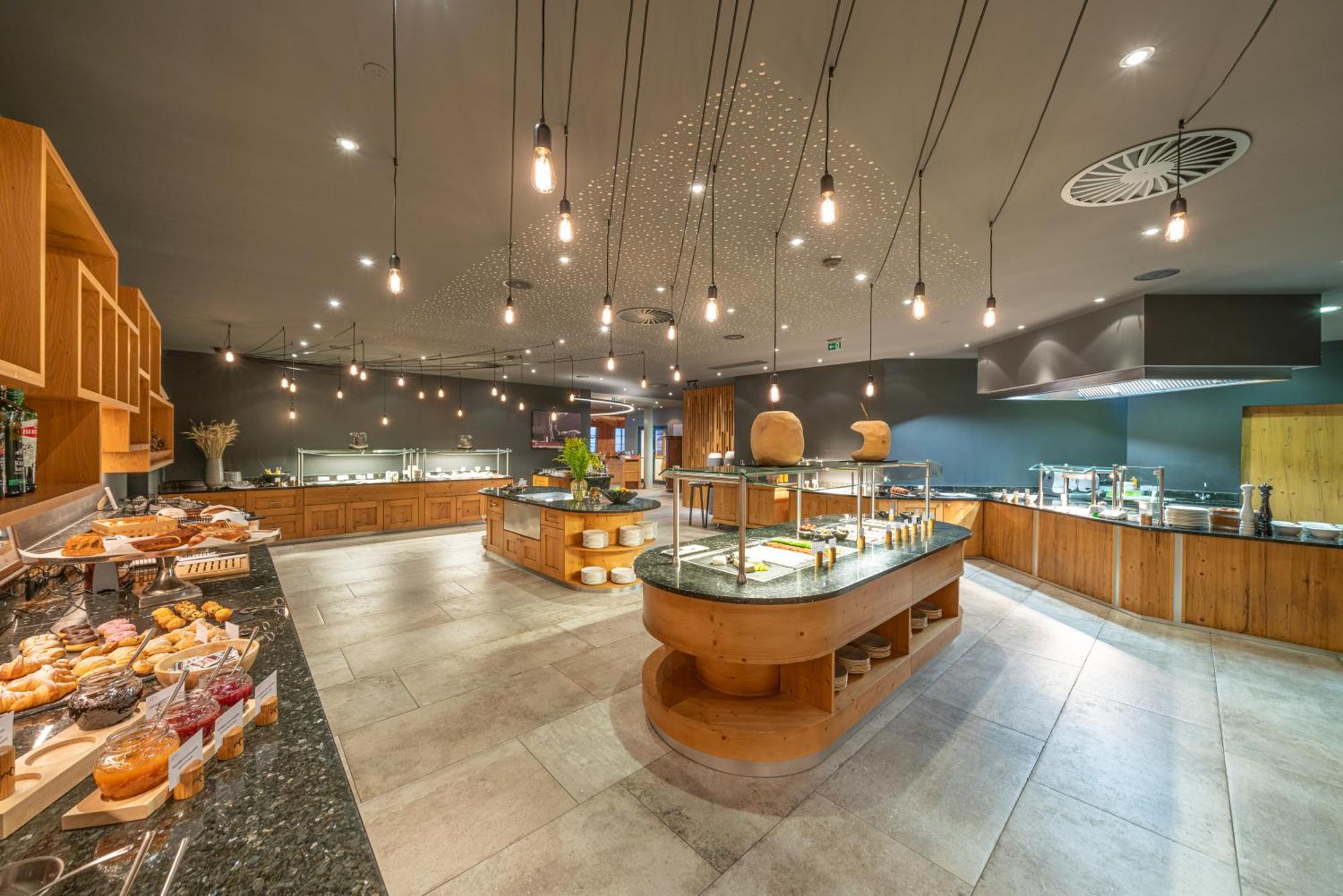 Bergland Design- Und Wellnesshotel Solden Exterior photo