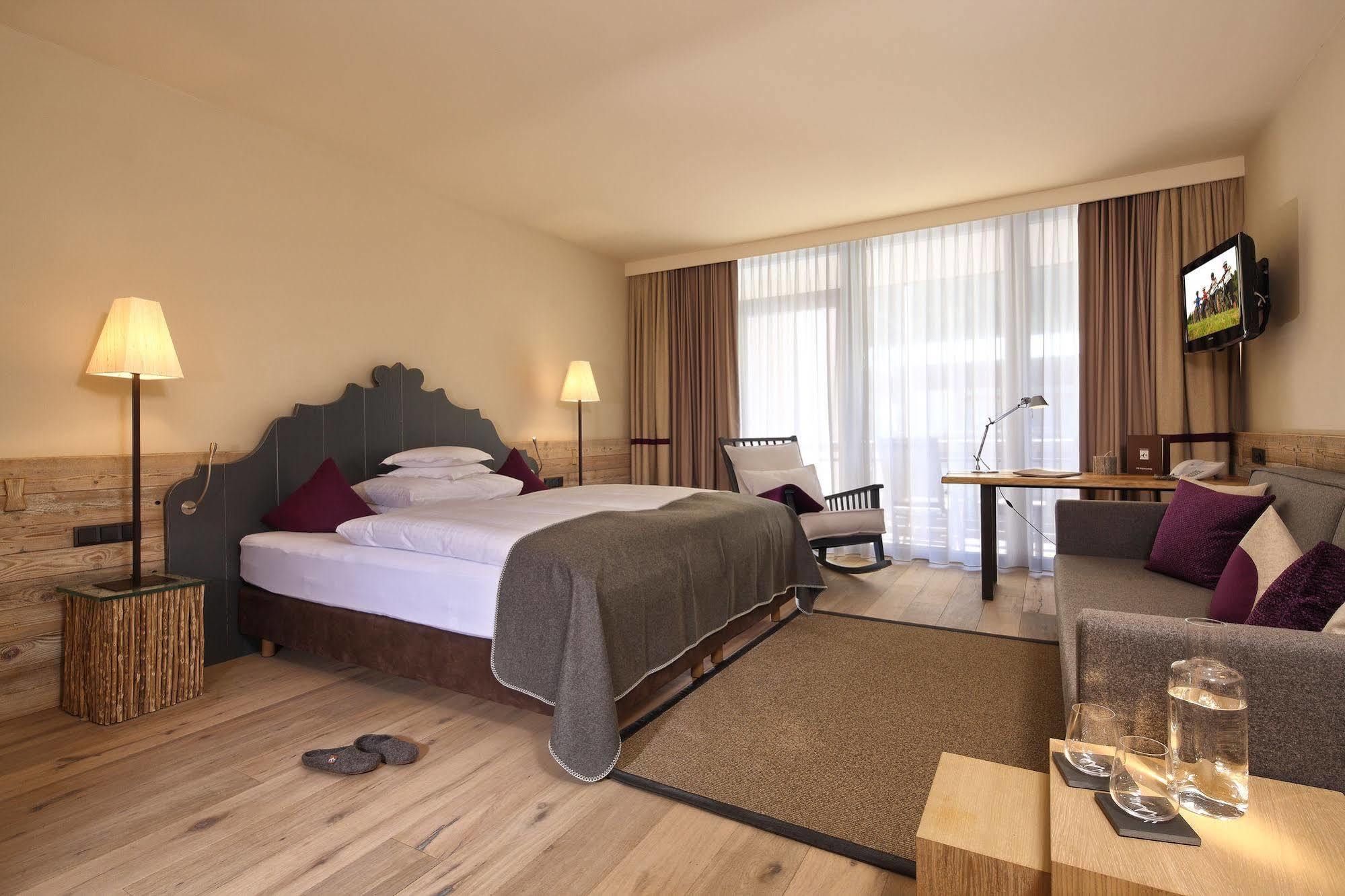 Bergland Design- Und Wellnesshotel Solden Exterior photo
